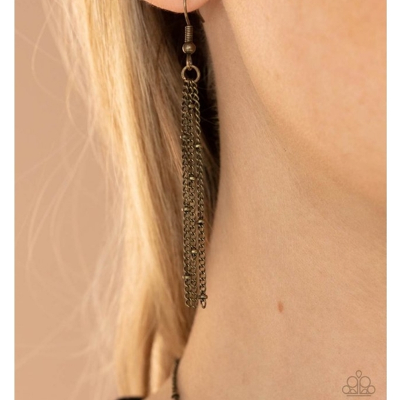 Faith Over Fear Necklace - Picture 3 of 3